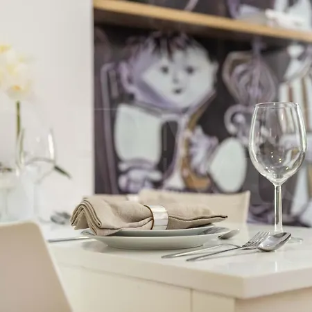 Apartment & Cosy In Front Of Picasso Museum By Rems *